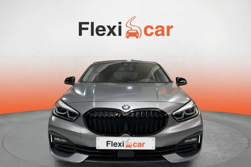 Usado BMW 116 Comfort Edition 116 CV (85 kW) 2022 Gris Utilitario