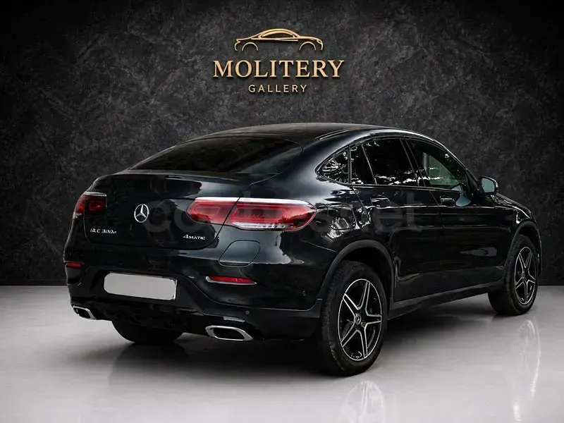 Usado Mercedes GLC300e 320 CV (235 kW) 2020 Gris / plata Coupe