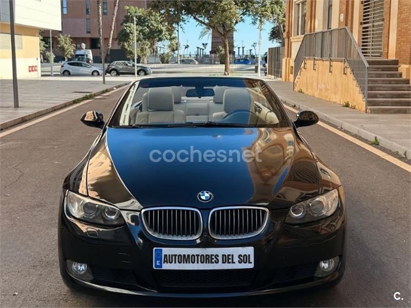Negro Usado 2007 BMW 320 Cabriolet Descapotable | 10.400 € (Precio justo) - Imagen 1/4