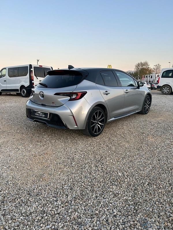 Usado Toyota Corolla Sport 196 CV (144 kW) 2023 Gris Utilitario