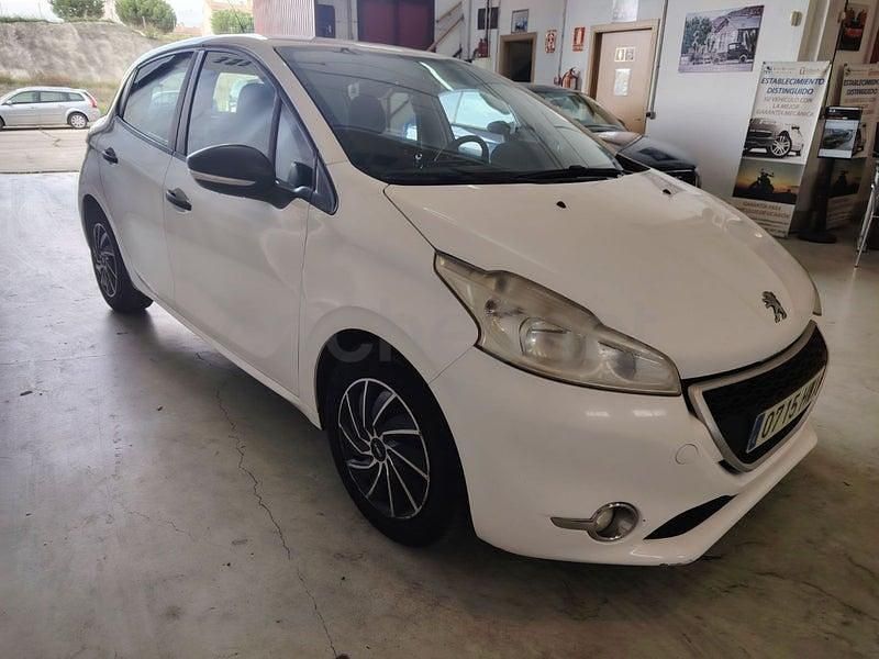 Brugt Peugeot 208 Business-Line 68 HK (50 kW) 2014 Hvid Hatchback