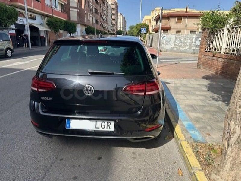 Usado VW Golf VII Advance 150 CV (110 kW) 2020 Negro Berlina