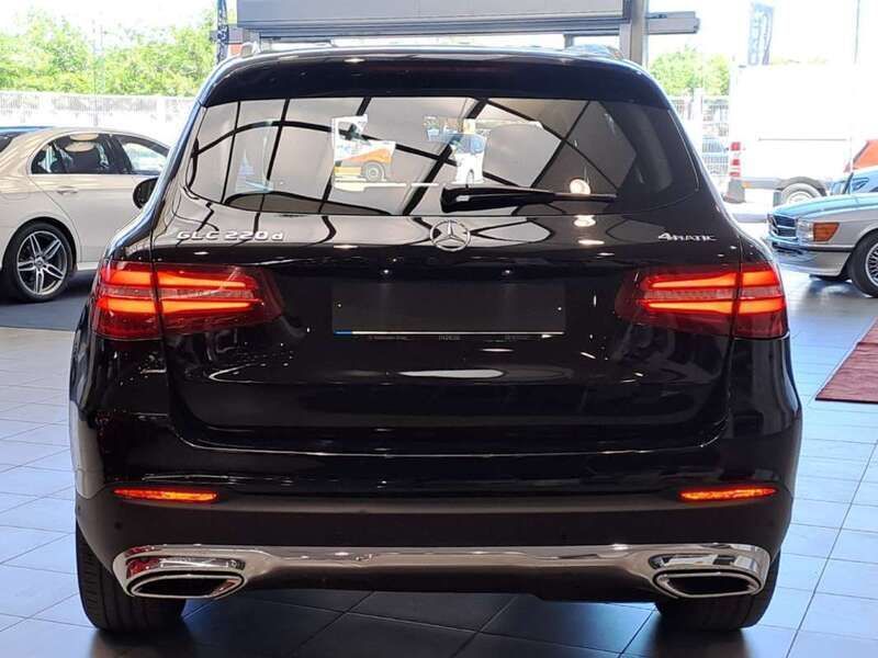 Usado Mercedes GLC220 170 CV (125 kW) 2017 Negro SUV