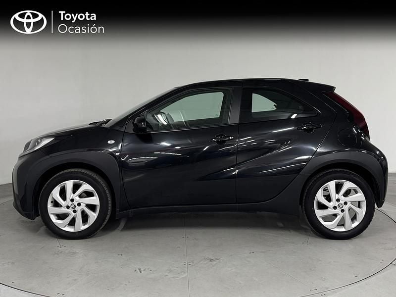 Usado Toyota Aygo X Play 72 CV (52 kW) 2024 Negro SUV