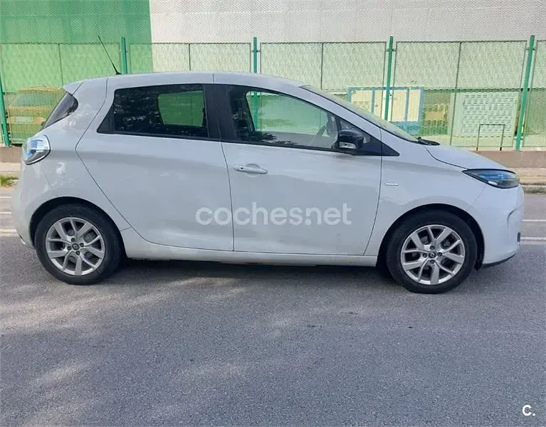 Usado Renault Zoe LIMITED 80 kW (109 CV) 2019 Eléctrico Utilitario