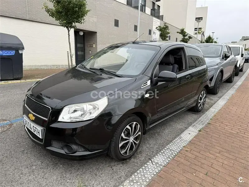 Usado Chevrolet Aveo LS 84 CV (61 kW) 2010 Negro Berlina