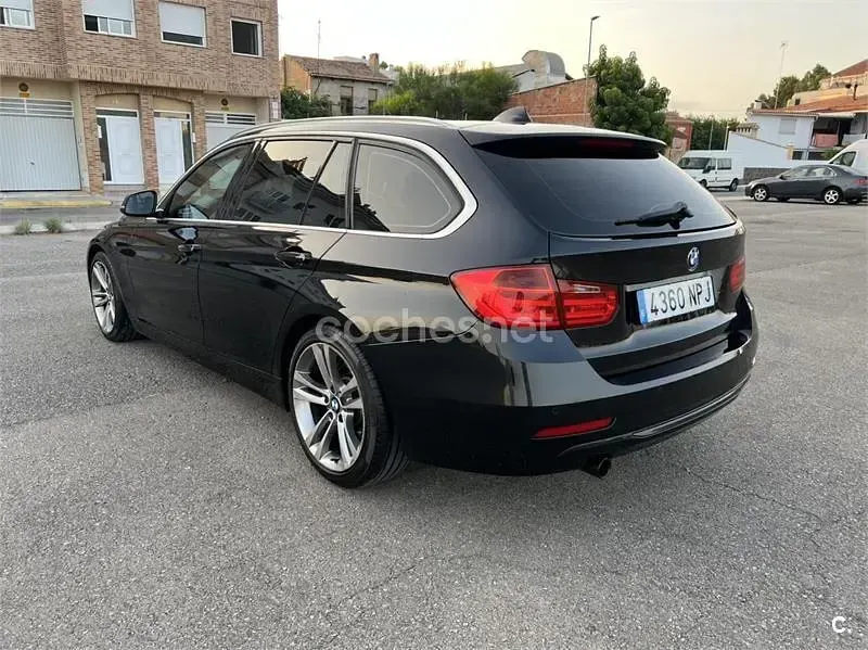 Usado BMW 320 Efficient Dynamics 163 CV (119 kW) 2013 Negro Familiar