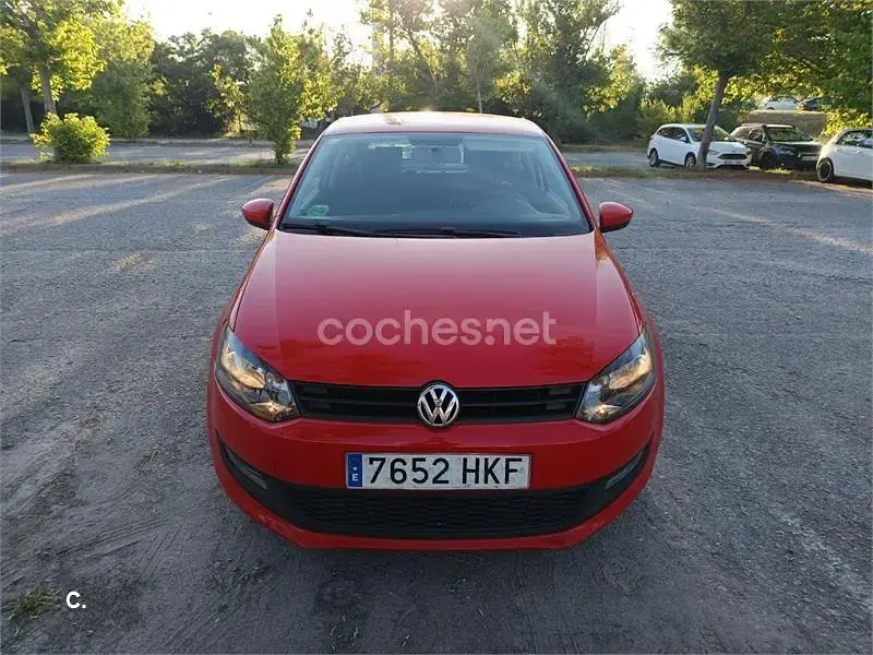 Usado VW Polo Advance 60 CV (44 kW) 2012 Rojo Utilitario