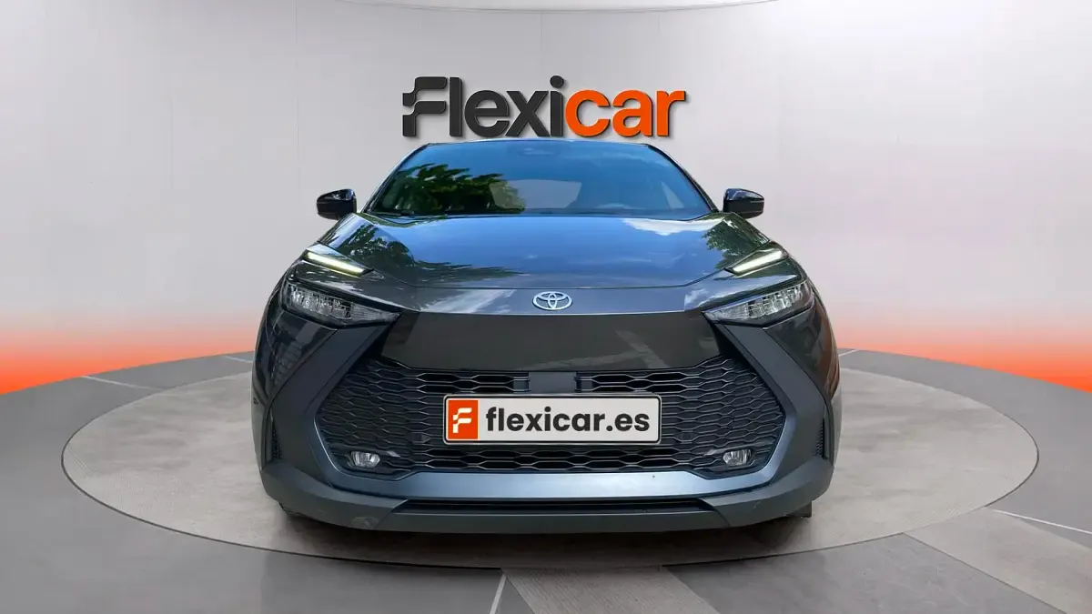 Usado Toyota C-HR Active 140 CV (102 kW) 2024 Gris SUV