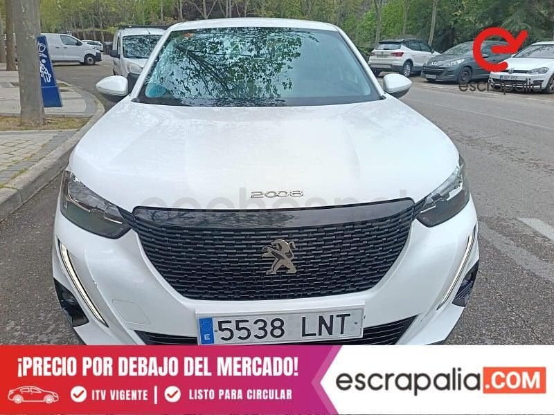 Usado Peugeot 2008 Active 110 CV (80 kW) 2021 Blanco SUV