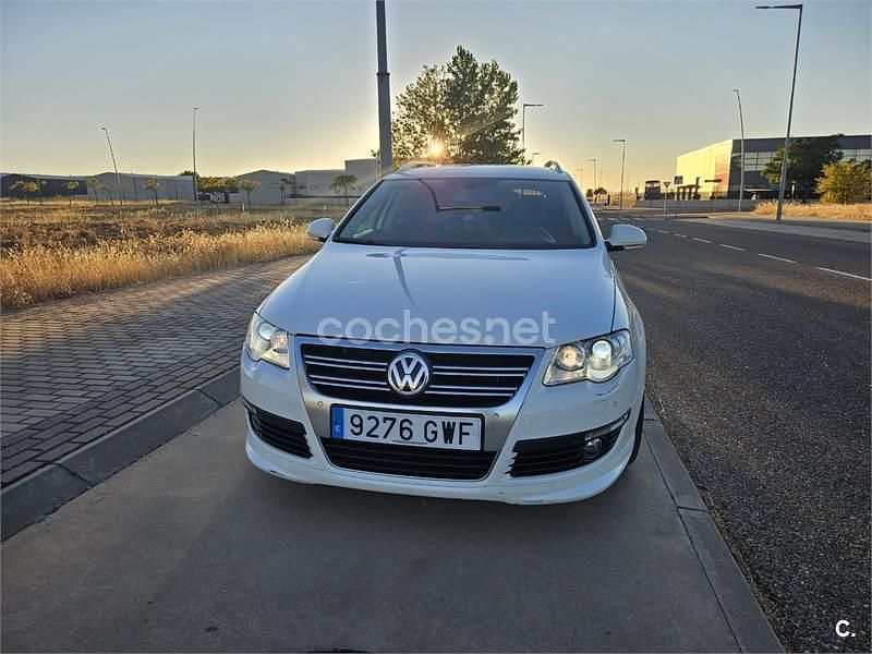 Blanco Usado 2010 VW Passat R-line Familiar | 6500 € (Precio justo) - Imagen 1/4
