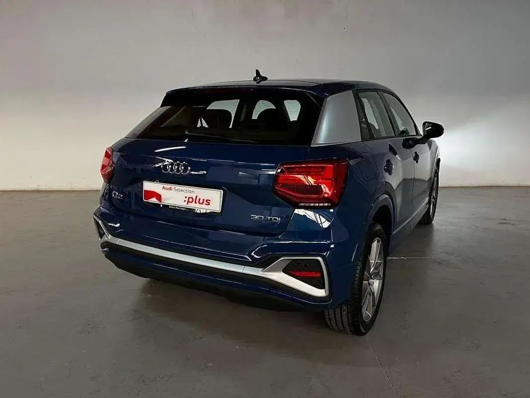 Usado Audi Q2 S-Line 116 CV (85 kW) 2025 Azul SUV