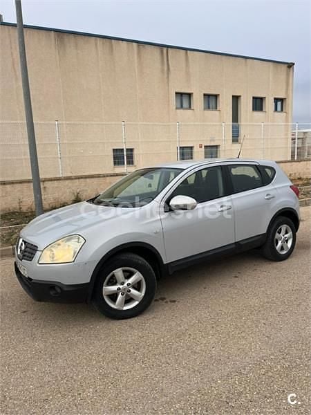 Usado Nissan Qashqai Visia 115 CV (84 kW) 2007 Gris / plata SUV