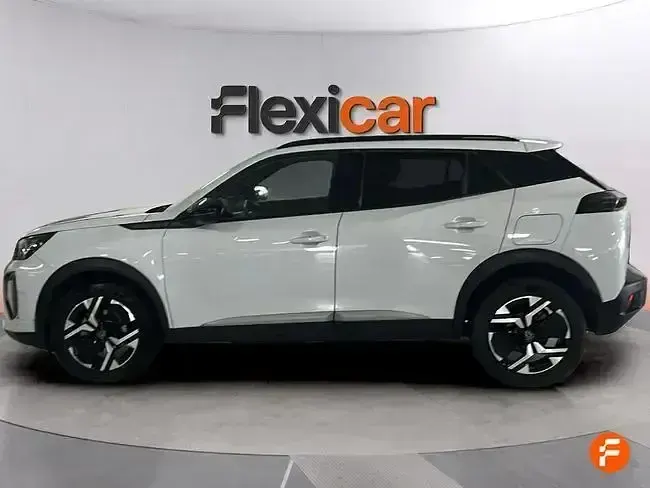 Usado Peugeot 2008 Allure 100 CV (73 kW) 2024 Blanco SUV