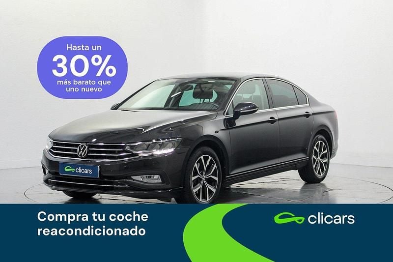 Gris Usado 2021 VW Passat Executive Berlina | 18.990 € (Buen precio) - Imagen 1/4