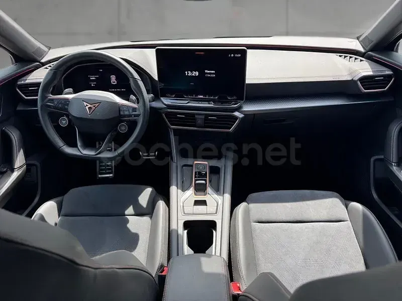 Usado Cupra Formentor 150 CV (110 kW) 2024 Gris / plata SUV