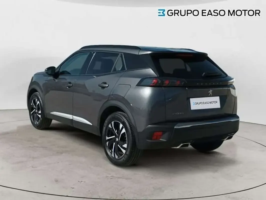 Usado Peugeot 2008 Allure 131 CV (96 kW) 2021 Gris SUV