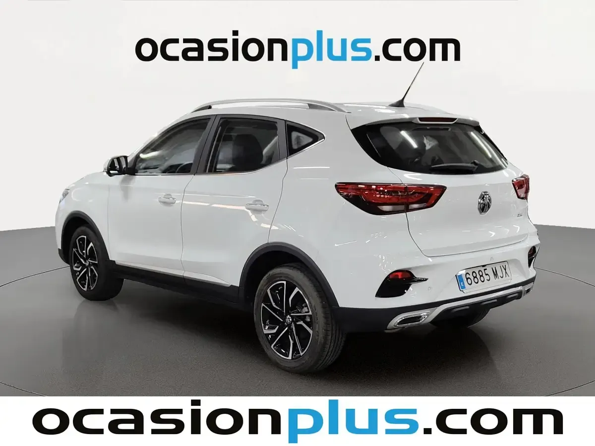 Usado MG ZS Luxury 106 CV (77 kW) 2023 Blanco SUV