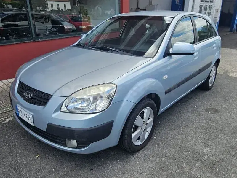 Usado Kia Rio Active 110 CV (80 kW) 2007 Azul Berlina