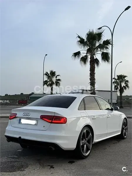 Usado Audi A4 S-Line 245 CV (180 kW) 2013 Blanco Berlina