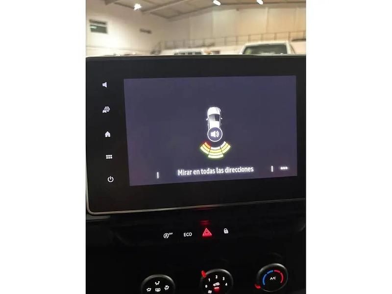 Usado Renault Kangoo 75 CV (55 kW) 2023 Blanco Monovolumen