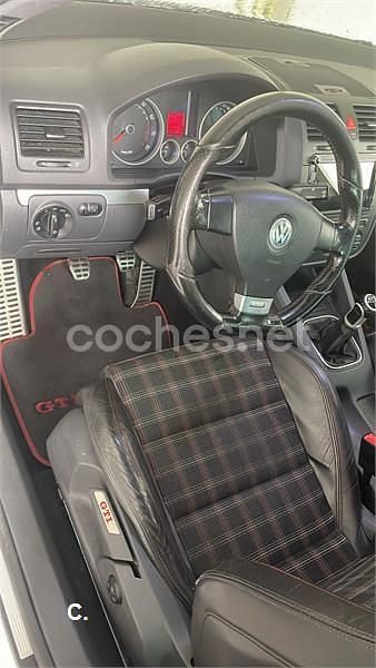 Usado VW Golf V GTI 200 CV (147 kW) 2007 Blanco Berlina