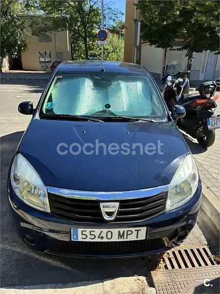 Usado Dacia Sandero Lauréate 75 CV (55 kW) 2012 Azul Berlina