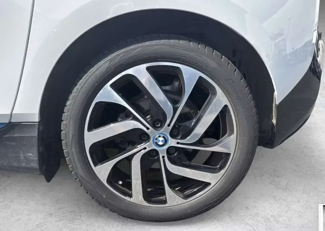 Usado BMW i3 125 kW (170 CV) 2021 Azul Utilitario