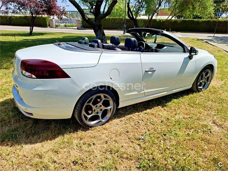 Usado Renault Mégane Cabriolet GT 180 CV (132 kW) 2011 Blanco Descapotable