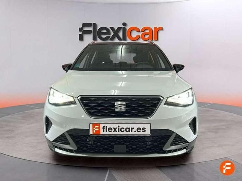 Usado Seat Arona Xperience 116 CV (85 kW) 2024 Blanco SUV
