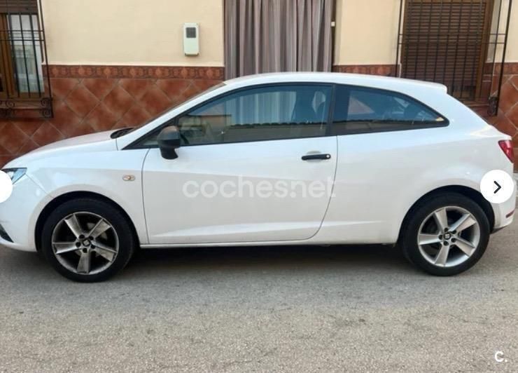 Blanco Usado 2014 Seat Ibiza SC Reference Utilitario | 5300 € (Buen precio) - Imagen 1/4