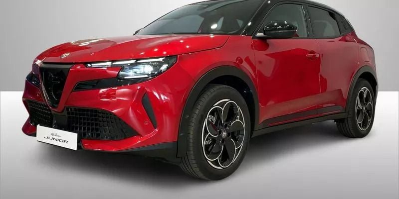 Usado Alfa Romeo Junior Edizione Speciale 114 kW (156 CV) 2024 Bronce SUV