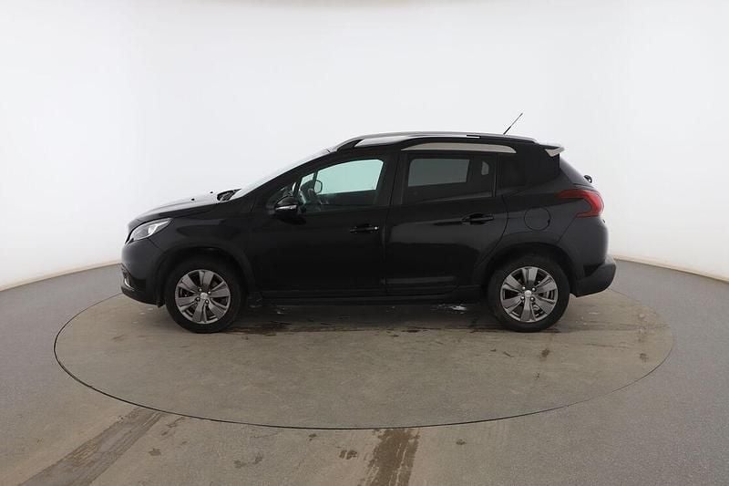 Usado Peugeot 2008 Signature Sky 82 CV (60 kW) 2019 Negro SUV