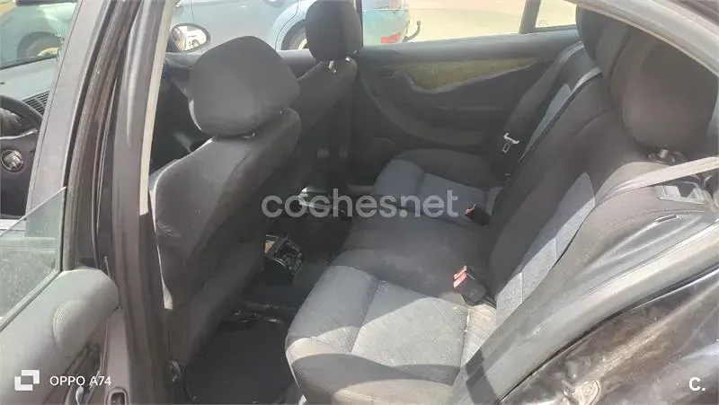 Usado Seat Leon Sport 150 CV (110 kW) 2003 Negro Utilitario