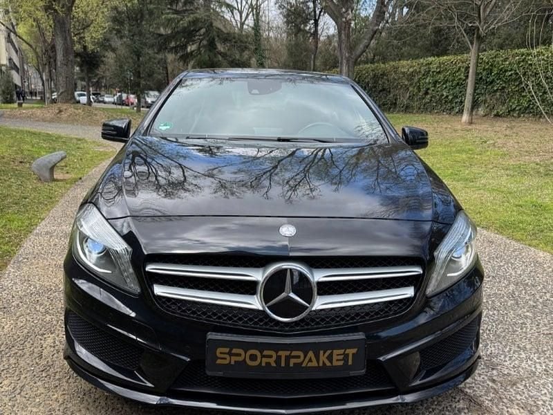 Usado Mercedes A200 AMG line 156 CV (114 kW) 2015 Negro Berlina