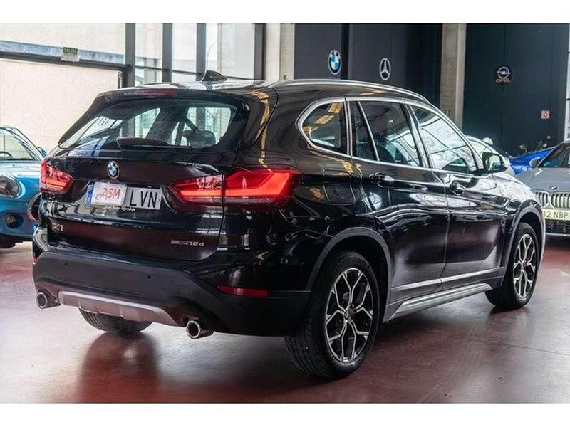 Usado BMW X1 Executive 150 HP (110 kW) 2021 Preto SUV