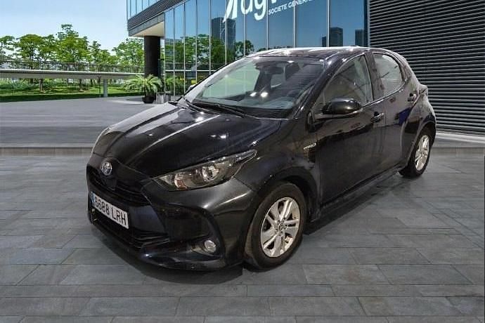 Usado 2021 Toyota Yaris Hybrid Business Edition | 17.800 € (Buen precio) - Imagen 1/4