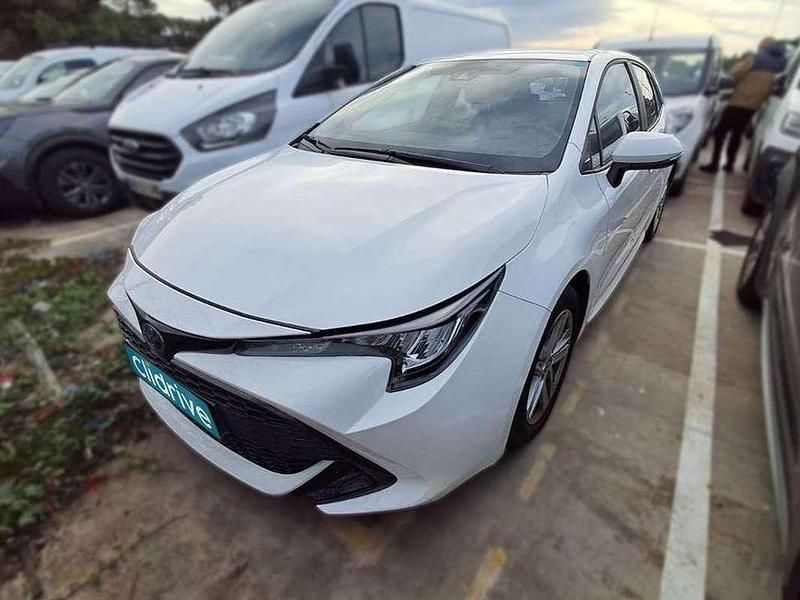 Usado Toyota Corolla Active 140 CV (102 kW) 2023 Amarillo Berlina