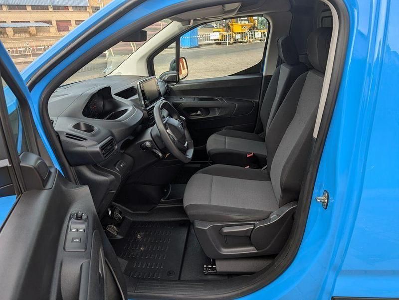 Usado Peugeot Partner Premium 75 CV (55 kW) 2019 Azul Monovolumen