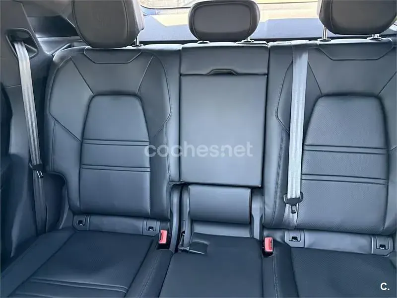 Usado Porsche Cayenne Platinum Edition 462 CV (339 kW) 2023 Negro SUV
