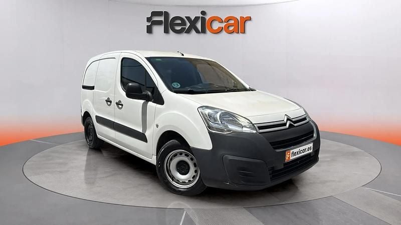 Usado Citroën Berlingo Feel 75 CV (55 kW) 2018 Blanco Monovolumen