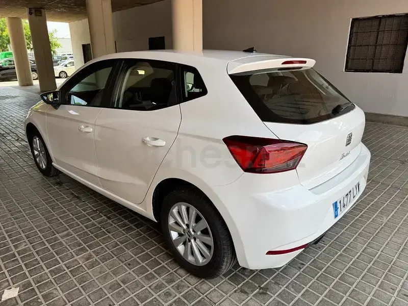 Usado Seat Ibiza Style Plus 80 CV (58 kW) 2022 Blanco Utilitario