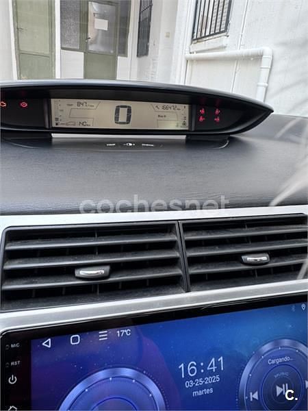 Usado Citroën C4 VTR Sport 110 CV (80 kW) 2006 Negro Berlina