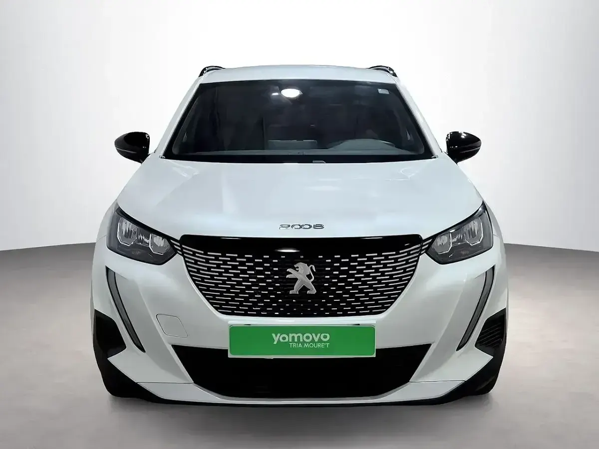 Usado Peugeot 2008 Allure 131 CV (96 kW) 2023 Blanco SUV