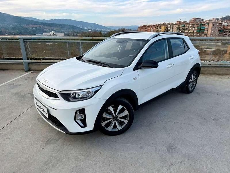 Usado Kia Stonic Plus 101 CV (74 kW) 2022 Blanco SUV