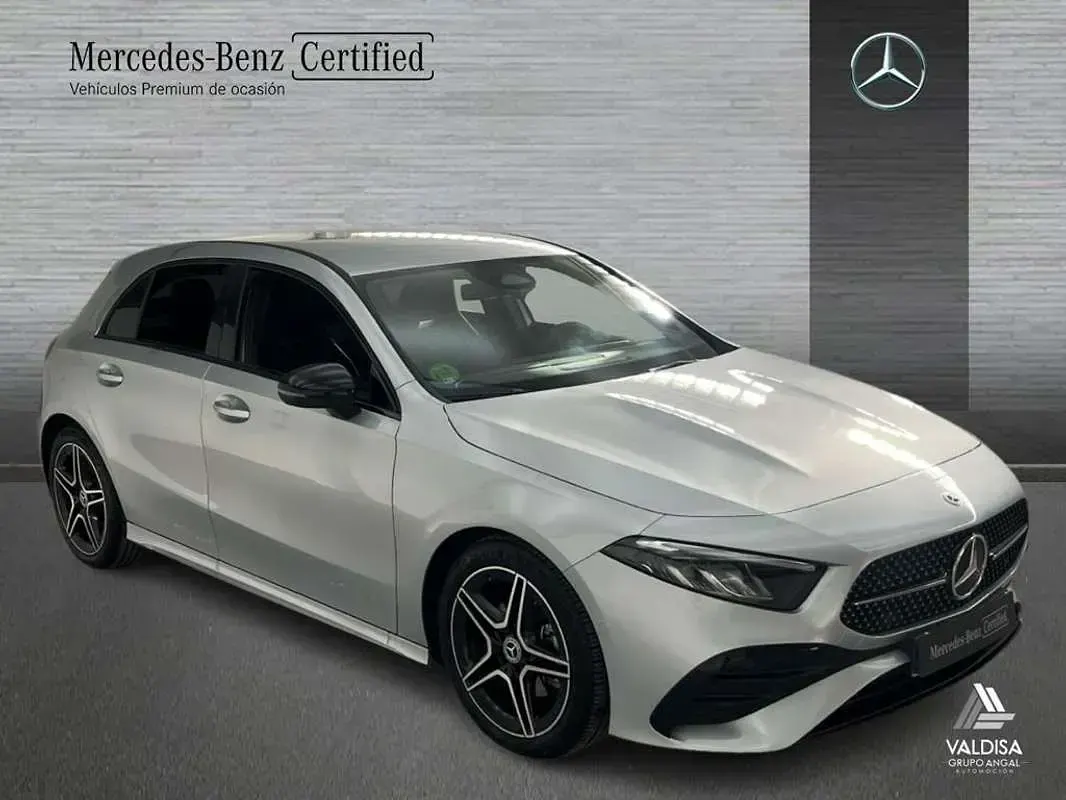 Usado Mercedes A200 150 CV (110 kW) 2025 Berlina