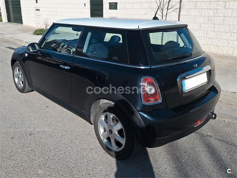 Usado Mini Cooper 120 CV (88 kW) 2008 Negro Utilitario