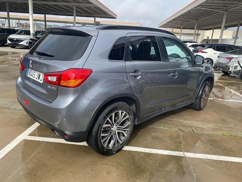 Usado Mitsubishi ASX Motion 117 CV (86 kW) 2017 Gris SUV