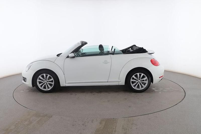 Usado VW Beetle Cabriolet Design 110 CV (80 kW) 2016 Blanco Descapotable