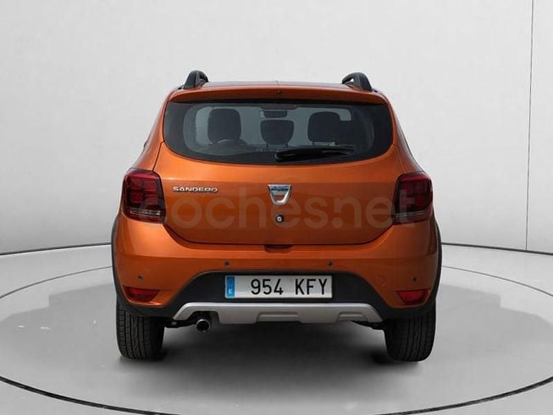 Occasion Dacia Sandero 90 ch (66 kW) 2017 Orange Berline